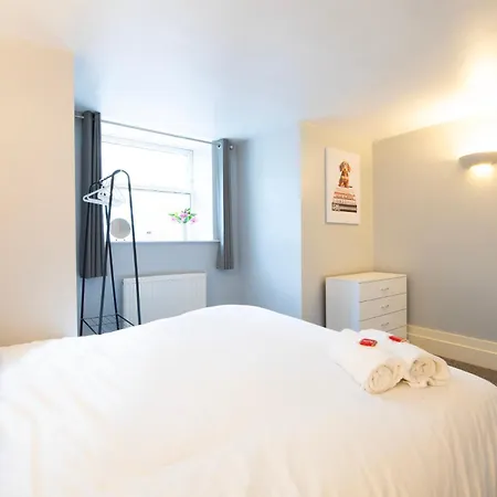 Apartment Complete Queens - Sleeps 8 With Free Parking By Prescott *